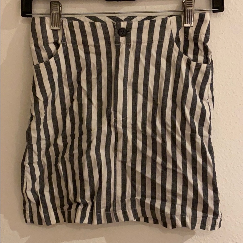 Brandy Melville stripped skirt